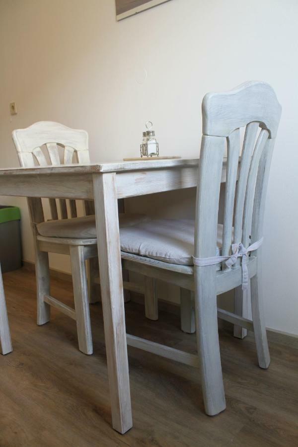 Ferienwohnung I Schnelldorf Bagian luar foto